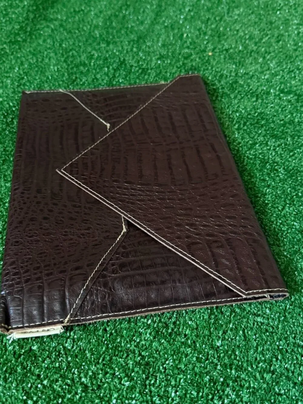 Ornare Brown Genuine Leather Croc Embossed Envelope Clutch Portfolio Purse Rare